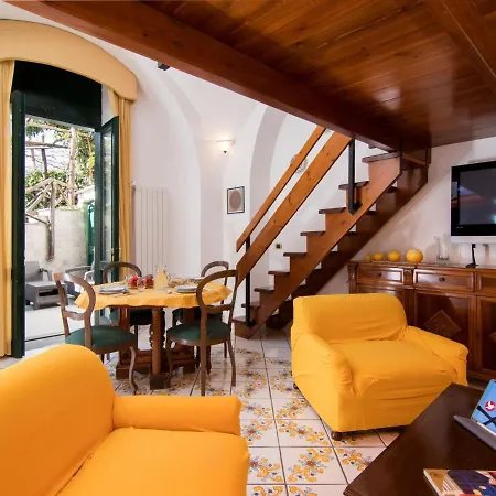 Locazione Turistica Emilia's By Interhome Sorrento