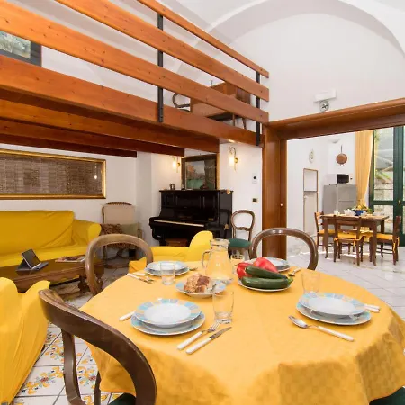 Apartment Locazione Turistica Emilia's By Interhome Sorrento